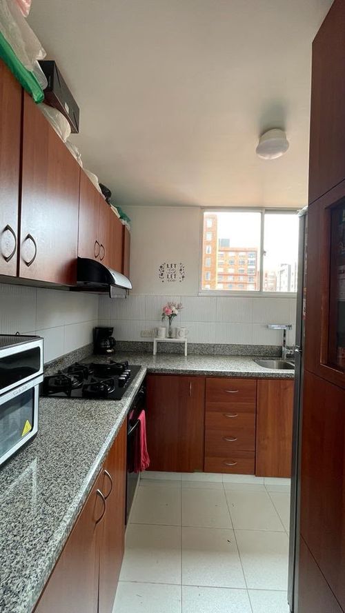 Apartamento de 3 alcobas en venta en Centro Comercial Parque La Colina, Bogotá, 75 m² · foto 10 de 23