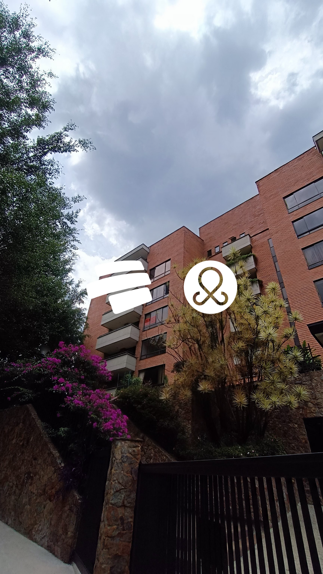 Apartamento en venta en El Poblado, Medellín · foto 2 de 24