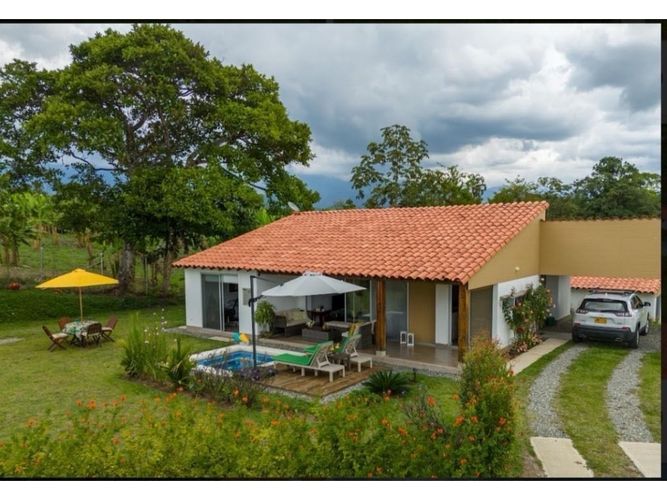 Casa de 3 alcobas en venta en Vía El Caimo, Armenia, 140 m² · foto 10 de 22
