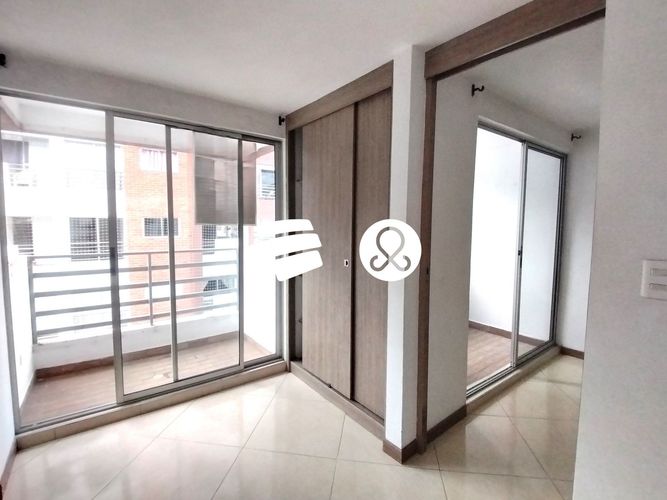 Apartamento de 3 alcobas en venta en Santa Ana, Bello, 65 m² · foto 2 de 18