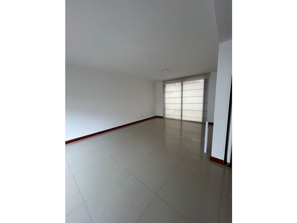 Casa en venta en Centro, Cajicá · foto 2 de 14