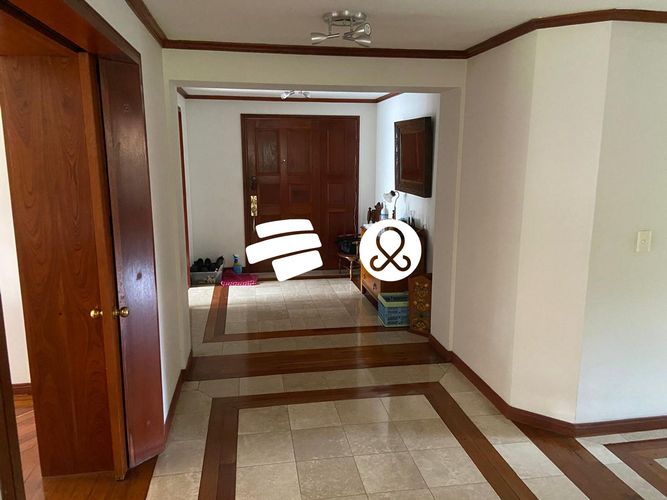 Apartamento de 4 alcobas en venta en Suba Urbano, Bogotá, 207 m² · foto 3 de 10