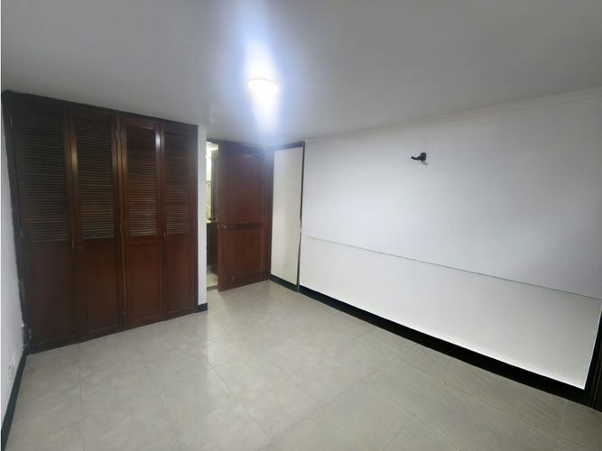 Casa de 5 alcobas en venta en Altos Del Poblado, Medellín, 480 m² · foto 13 de 24