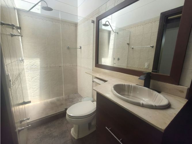 Casa de 5 alcobas en venta en Altos Del Poblado, Medellín, 480 m² · foto 17 de 24
