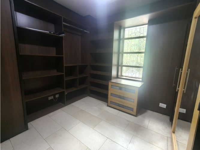 Casa de 5 alcobas en venta en Altos Del Poblado, Medellín, 480 m² · foto 21 de 24