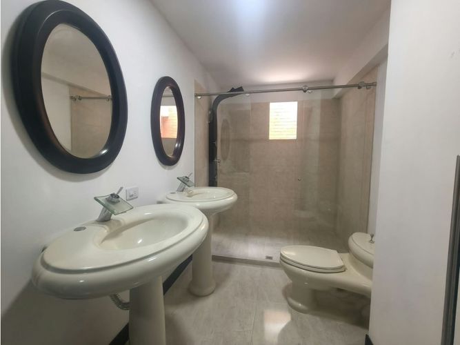 Casa de 5 alcobas en venta en Altos Del Poblado, Medellín, 480 m² · foto 23 de 24