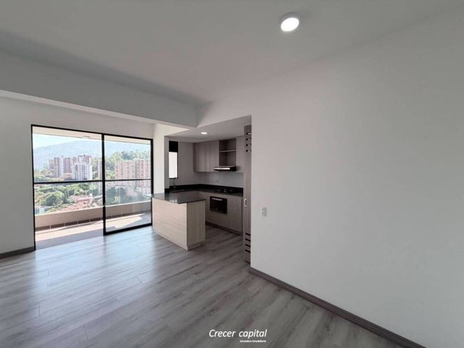 Apartamento de 2 alcobas en arriendo en Manila, Medellín, 72 m² · foto 2 de 12