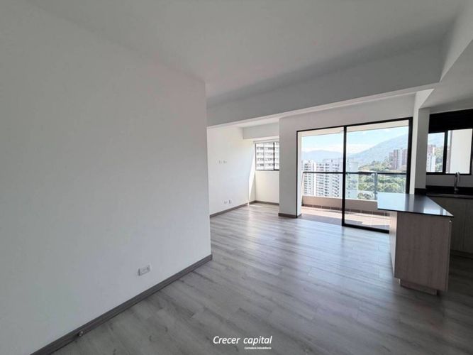 Apartamento de 2 alcobas en arriendo en Manila, Medellín, 72 m² · foto 4 de 12