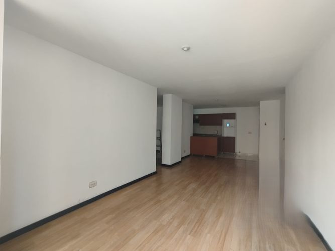 Apartamento de 3 alcobas en arriendo en El Poblado, Medellín, 87 m² · foto 2 de 16