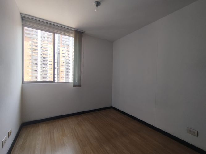 Apartamento de 3 alcobas en arriendo en El Poblado, Medellín, 87 m² · foto 9 de 16