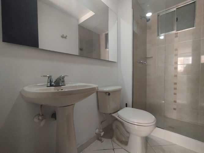 Apartamento de 3 alcobas en arriendo en El Poblado, Medellín, 87 m² · foto 10 de 16
