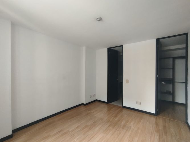 Apartamento de 3 alcobas en arriendo en El Poblado, Medellín, 87 m² · foto 13 de 16