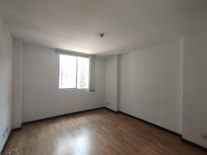Apartamento de 3 alcobas en arriendo en El Poblado, Medellín, 87 m² · foto 14 de 16