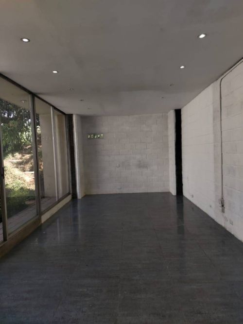 Local en venta en Calasanz, Medellín, 35 m² · foto 3 de 8