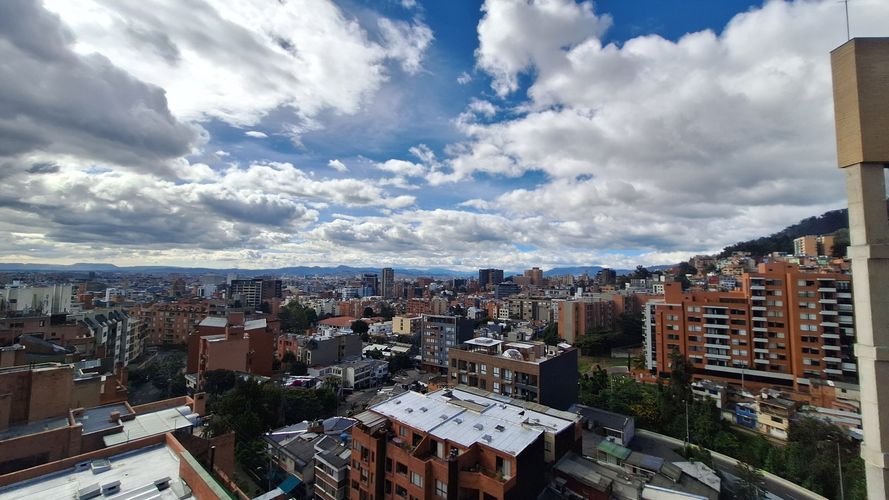 Apartamento de 2 alcobas en venta en Chapinero Alto, Bogotá, 203 m² · foto 3 de 24