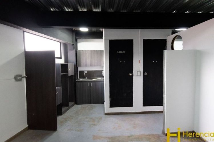 Bodega en arriendo en Campo Amor, Medellín, 100 m² · foto 8 de 9