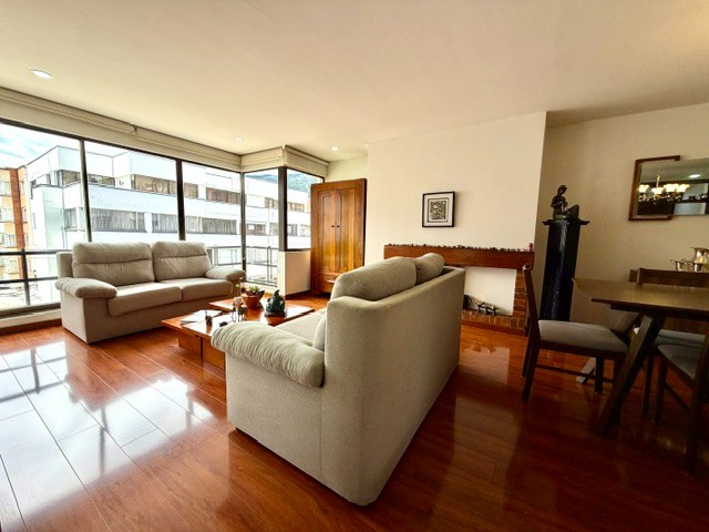 Apartamento en venta en Santa Barbara, Bogotá · foto 2 de 24