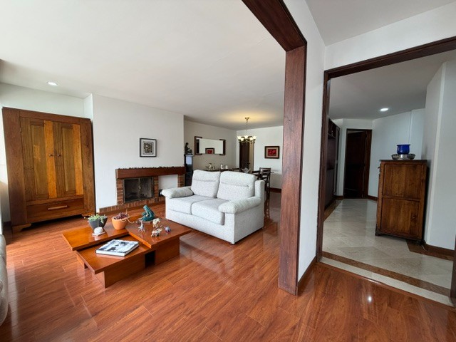 Apartamento en venta en Santa Barbara, Bogotá · foto 4 de 24