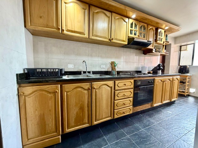 Apartamento en venta en Santa Barbara, Bogotá · foto 13 de 24