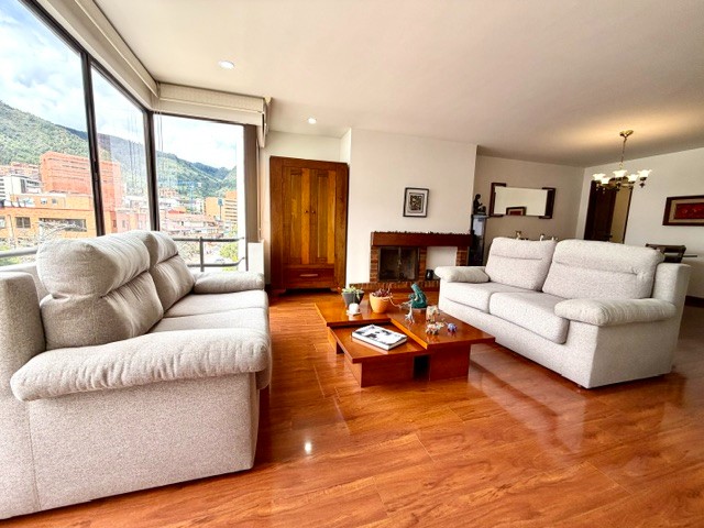 Apartamento en venta en Santa Barbara, Bogotá · foto 5 de 24