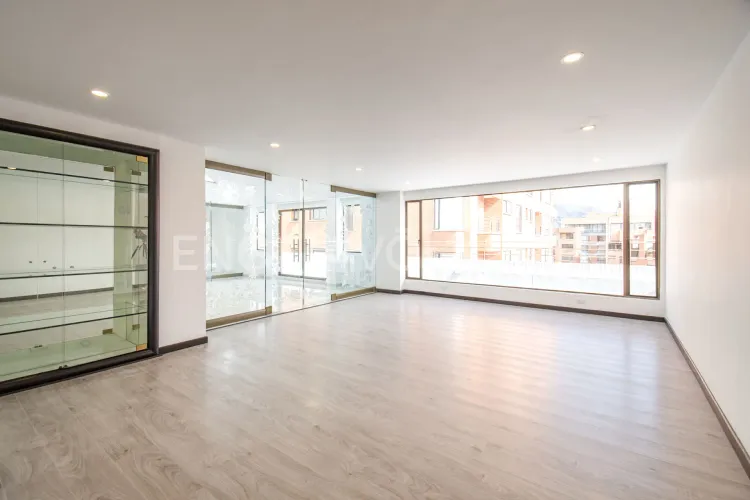 Apartamento de 5 alcobas en venta en La Carolina, Bogotá, 434 m² · foto 4 de 24