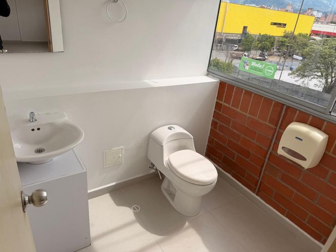 Local en arriendo en Suramericana, Medellín, 84 m² · foto 9 de 14