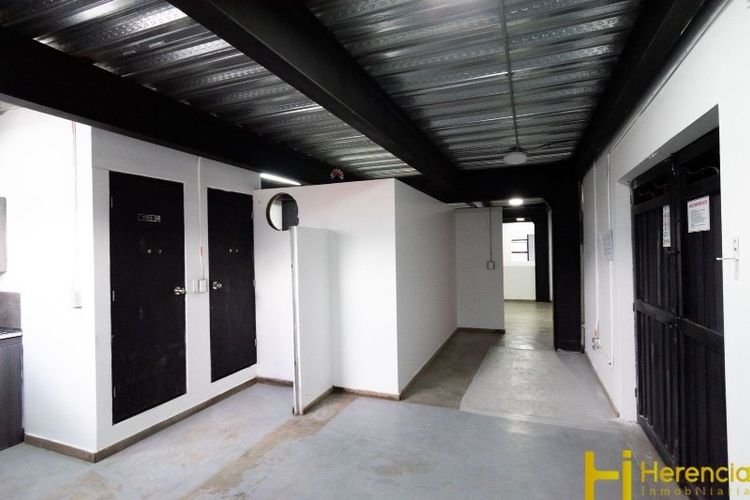 Bodega en arriendo en Campo Amor, Medellín, 100 m² · foto 4 de 10