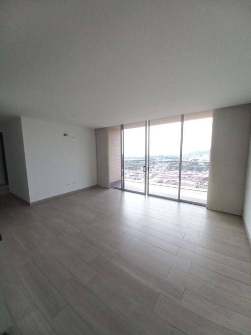 Apartamento de 3 alcobas en venta en Picaleña Y Mirolindo, Ibagué, 98 m² · foto 6 de 24