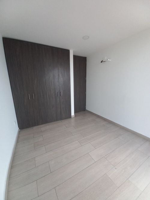 Apartamento de 3 alcobas en venta en Picaleña Y Mirolindo, Ibagué, 98 m² · foto 15 de 24