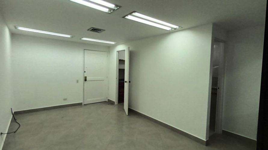 Oficina en venta en Patio Bonito, Medellín, 38 m² · foto 12 de 13