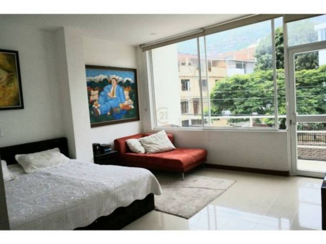 Casa de 5 alcobas en venta en El Bosque, Cali, 425 m² · foto 10 de 24