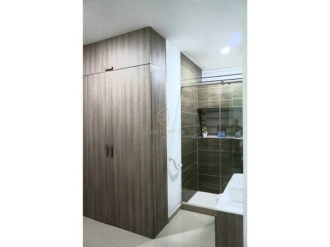 Casa de 5 alcobas en venta en El Bosque, Cali, 425 m² · foto 12 de 24