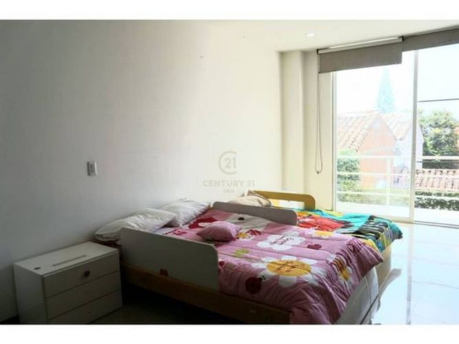 Casa de 5 alcobas en venta en El Bosque, Cali, 425 m² · foto 14 de 24