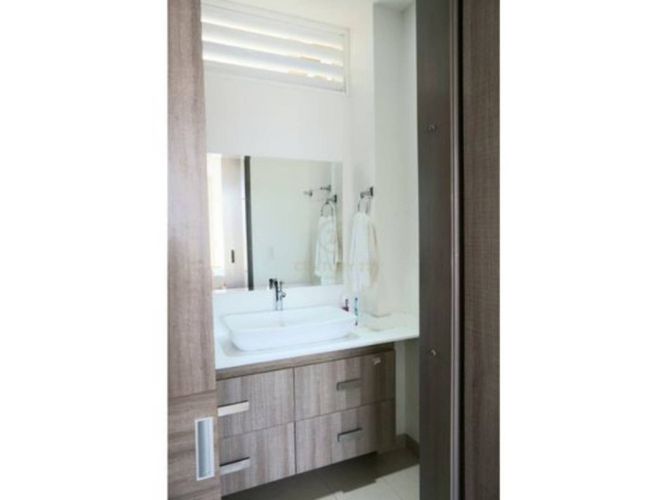 Casa de 5 alcobas en venta en El Bosque, Cali, 425 m² · foto 19 de 24