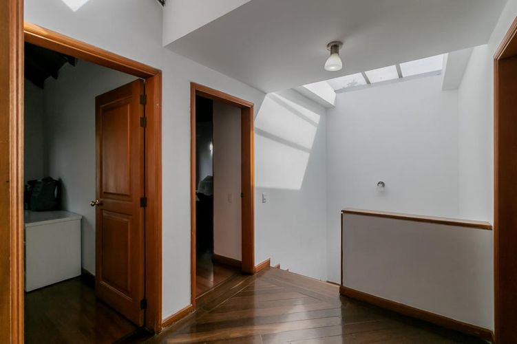 Casa de 5 alcobas en venta en Sotileza, Bogotá, 266 m² · foto 18 de 24