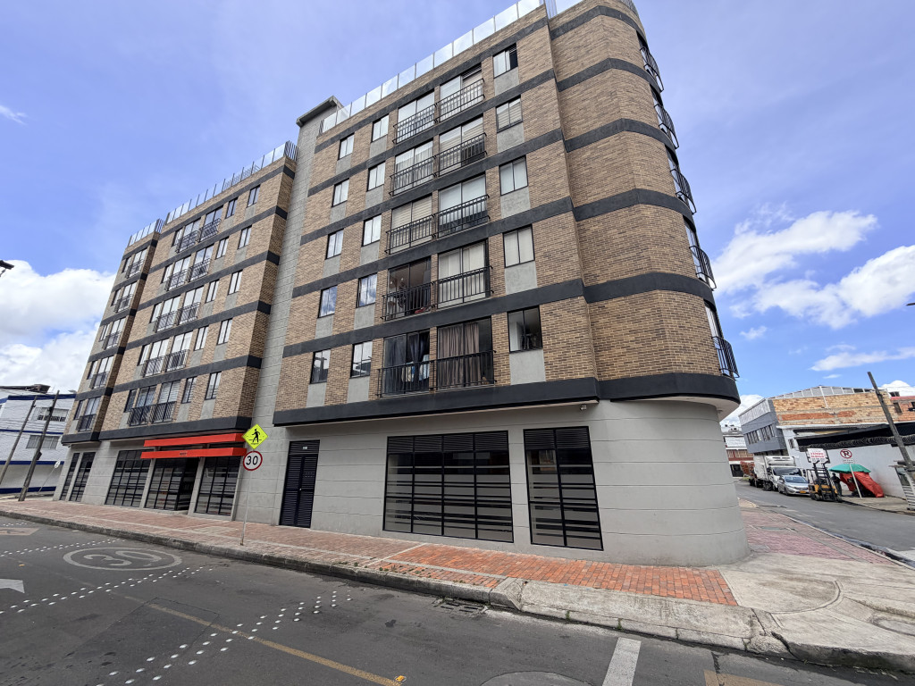 Apartamento en venta en Comuneros, Bogotá · foto 11 de 20