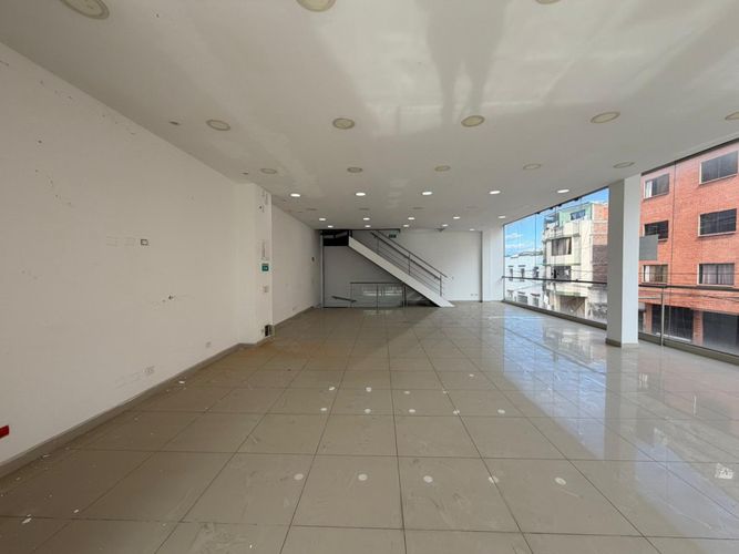 Local en arriendo en Bretaña, Cali, 358 m² · foto 12 de 24