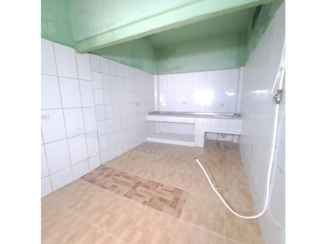 Local en venta en La Candelaria, Itagüí, 100 m² · foto 3 de 8