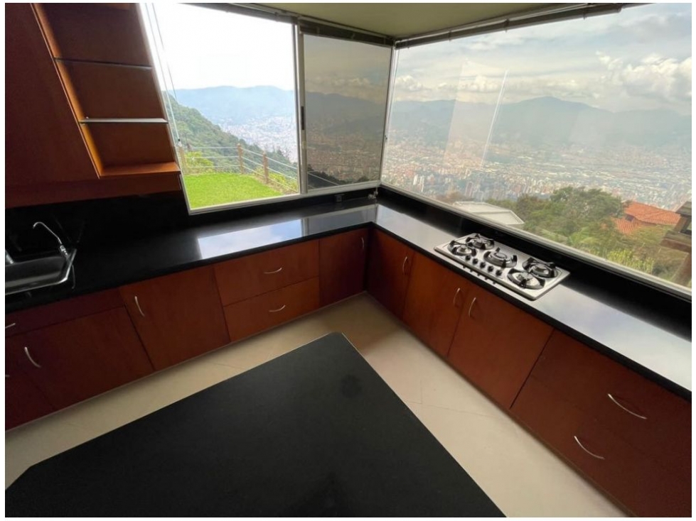3BR House in El Poblado (540 m²) for Sale