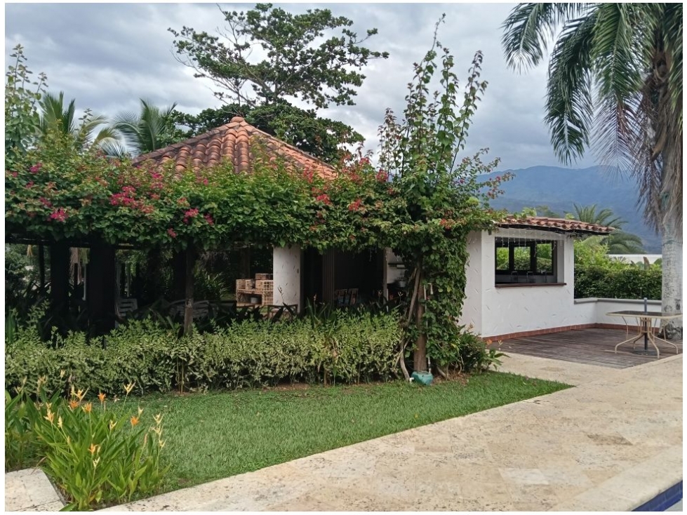 4BR Country House in Paso real (450 m²) for Sale - 4