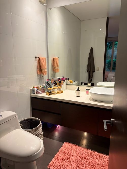 Apartamento de 3 alcobas en venta en Los Rosales, Bogotá, 440 m² · foto 7 de 11