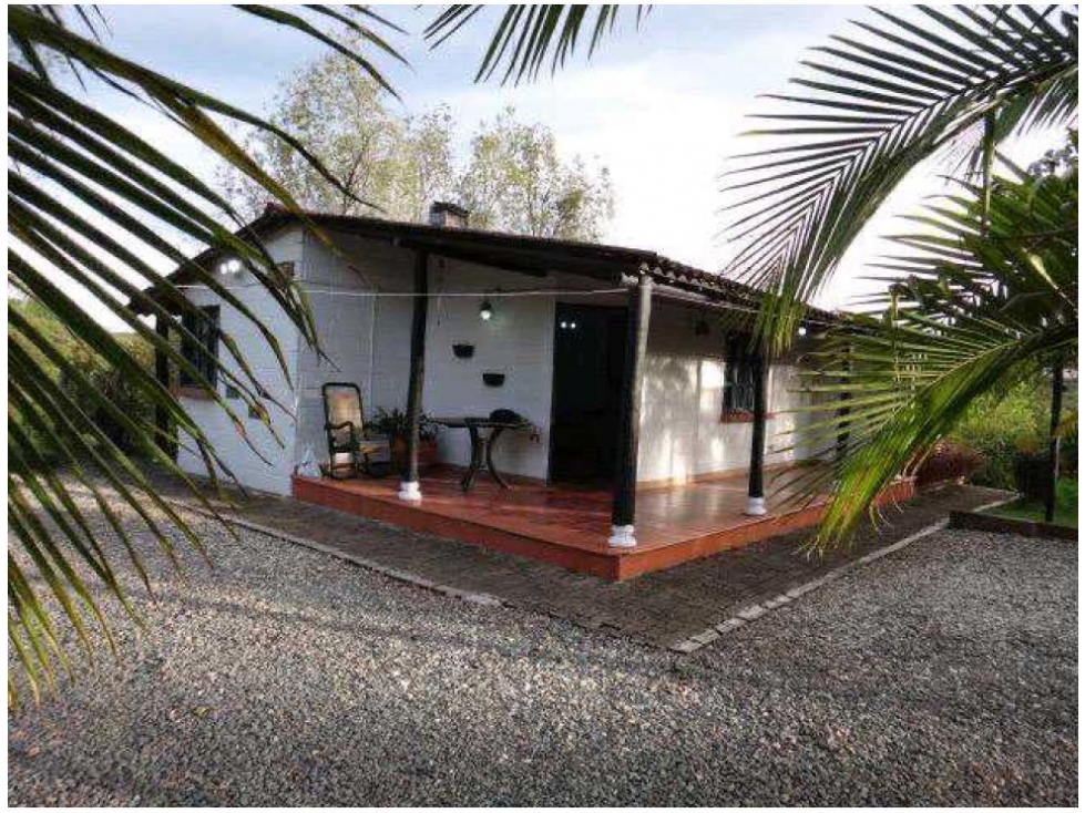 3BR House in Abreo for Sale - 3