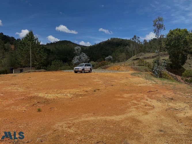 Lote en venta en Pantanillo, Envigado, 15800 m² · foto 8 de 8