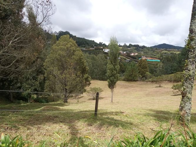 Lote en venta en Pantanillo, Envigado, 8212 m² · foto 3 de 4