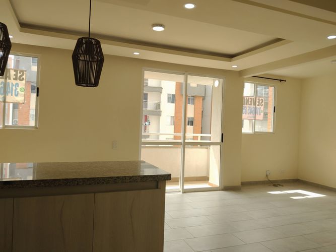 Apartamento de 2 alcobas en venta en Valle Del Lili, Cali, 64 m² · foto 4 de 24