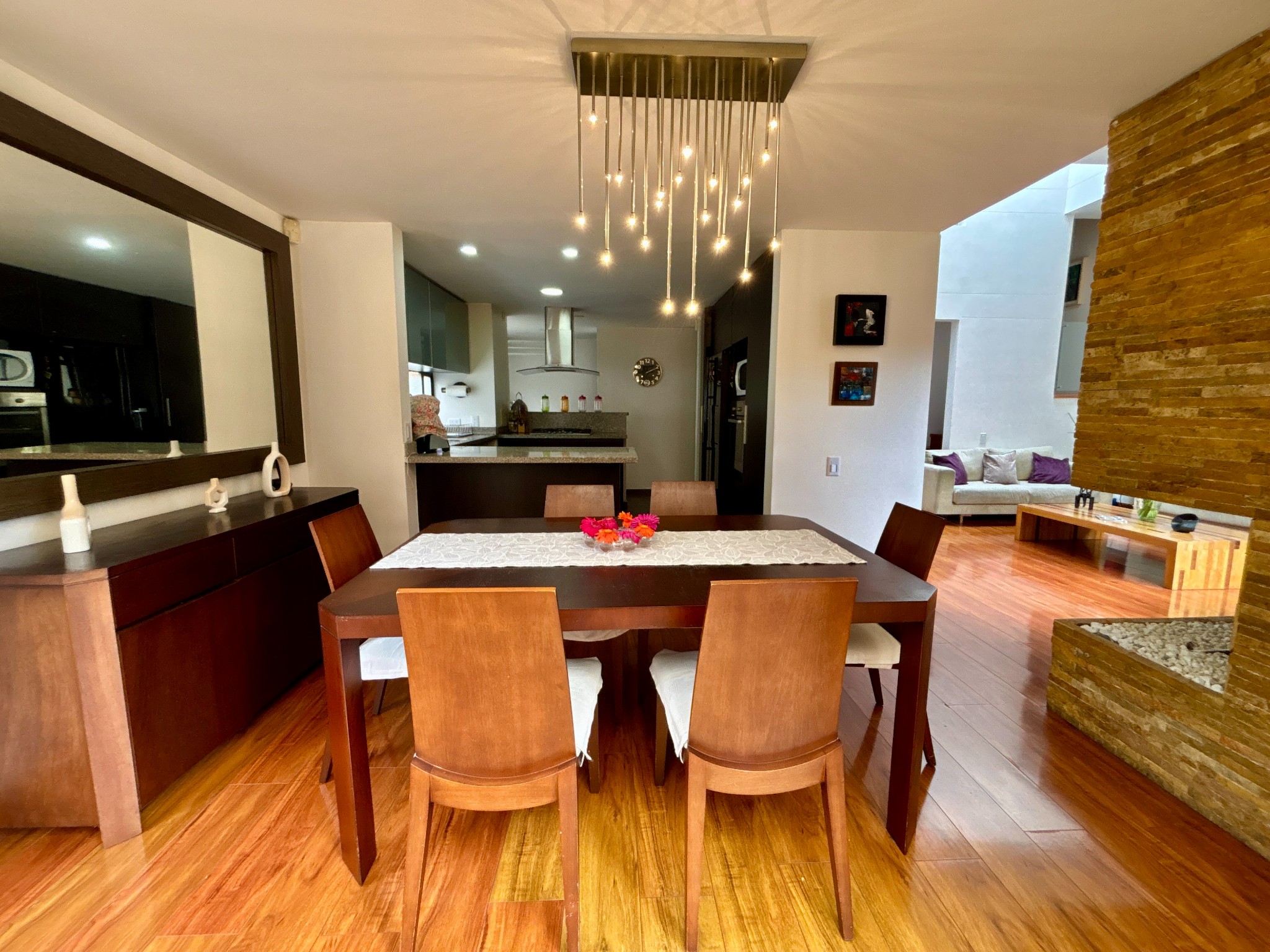Casa en venta en Camino De Arrayanes, Bogotá · foto 2 de 17