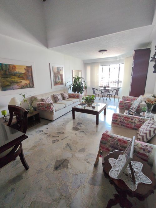 Apartamento de 3 alcobas en venta en Urbanizacion Rio Lili, Cali, 167 m² · foto 4 de 24