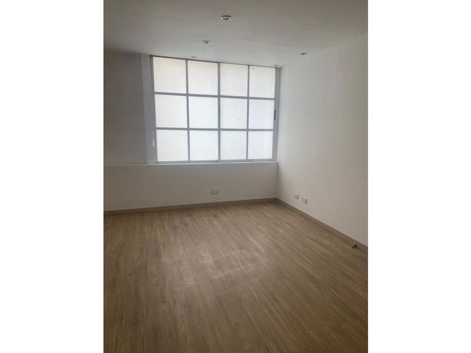 Edificio en arriendo en Santa Monica, Cali, 425 m² · foto 3 de 14