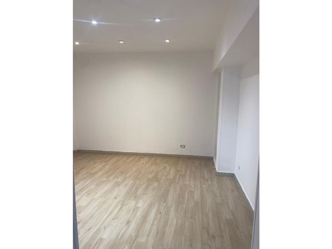 Edificio en arriendo en Santa Monica, Cali, 425 m² · foto 6 de 14