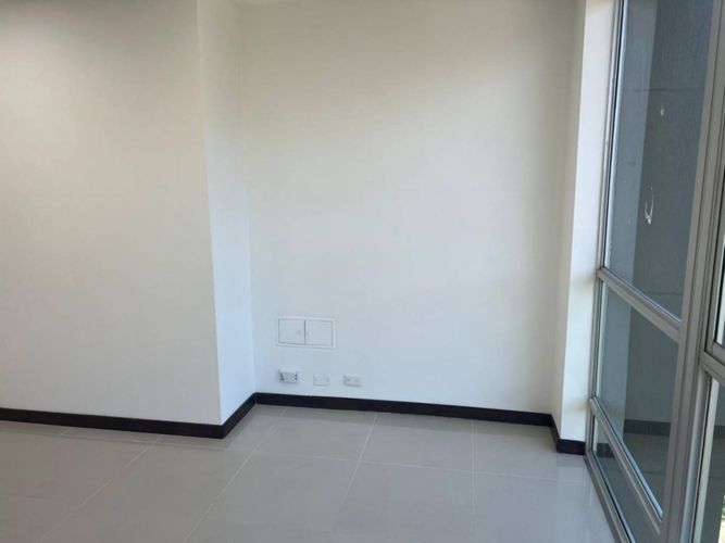 Oficina en arriendo en El Tesoro, Medellín, 34 m² · foto 8 de 16